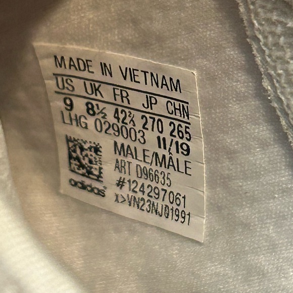 Adidas Originals Men's NMD_R1 D96635 White White Gum Running Shoes - Size 9 - Picture 10 of 10